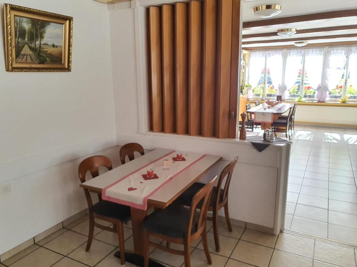 Hotel-Restaurant-Linde Гюндлишванд Экстерьер фото